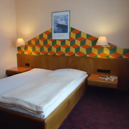 Enjoyhotel Garni Stuttgart Hotel 2*