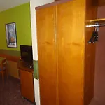 Enjoyhotel Garni Stuttgart Parkplatz Sprinter Penny Etank 2* 科尔塔尔·穆勤根