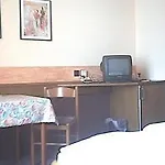 Enjoyhotel Garni Stuttgart Parkplatz Sprinter Penny Etank 2* 科尔塔尔·穆勤根