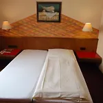 Enjoyhotel Garni Stuttgart Parkplatz Sprinter Penny Etank Hotel