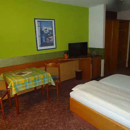 Szálloda Enjoyhotel Garni Stuttgart Parkplatz Sprinter Penny Etank