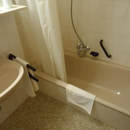 Enjoyhotel Garni Stuttgart Parkplatz Sprinter Penny Etank 2* Korntal-Münchingen