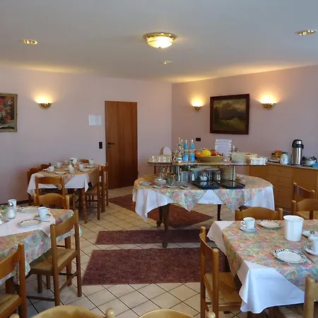 Enjoyhotel Garni Stuttgart Parkplatz Sprinter Penny Etank Hotell