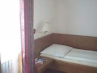 Enjoyhotel Garni Stuttgart Parkplatz Sprinter Penny Etank 2* Korntal-Münchingen