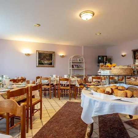 Enjoyhotel Garni Stuttgart Parkplatz Sprinter Penny Etank Hotell 2*