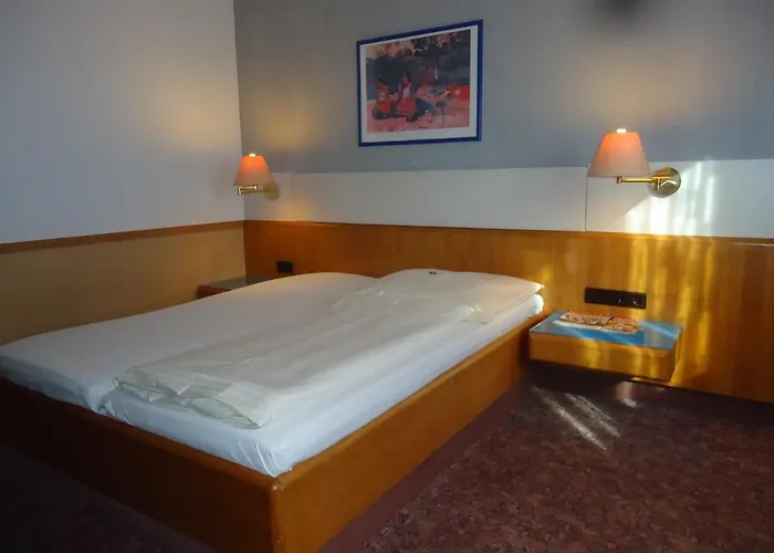 호텔 Enjoyhotel Garni Stuttgart Parkplatz Sprinter Penny Etank