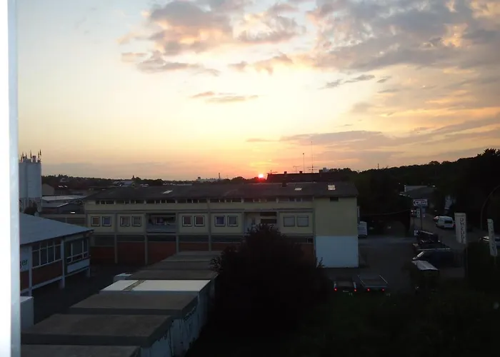 호텔 Enjoyhotel Garni Stuttgart Parkplatz Sprinter Penny Etank 코른탈뮨힌겐