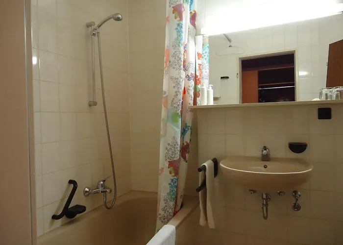 Enjoyhotel Garni Stuttgart Parkplatz Sprinter Penny Etank 2*