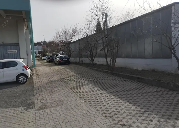 호텔 Enjoyhotel Garni Stuttgart Parkplatz Sprinter Penny Etank 2*