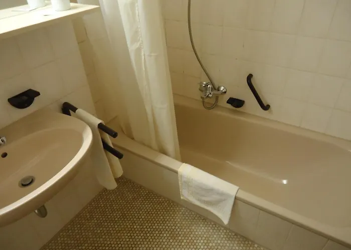 Enjoyhotel Garni Stuttgart Parkplatz Sprinter Penny Etank 2* 코른탈뮨힌겐